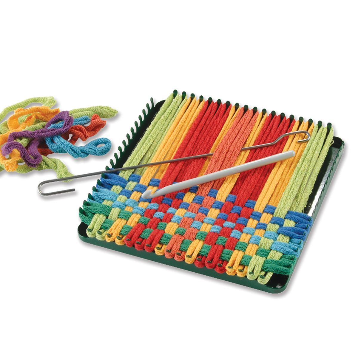 Schylling Metal Potholder Loom Set - Telaio Metallico Per Sottopentola, Include 80 Anelli Colorati, Gioco Creativo Per Bambini 5+