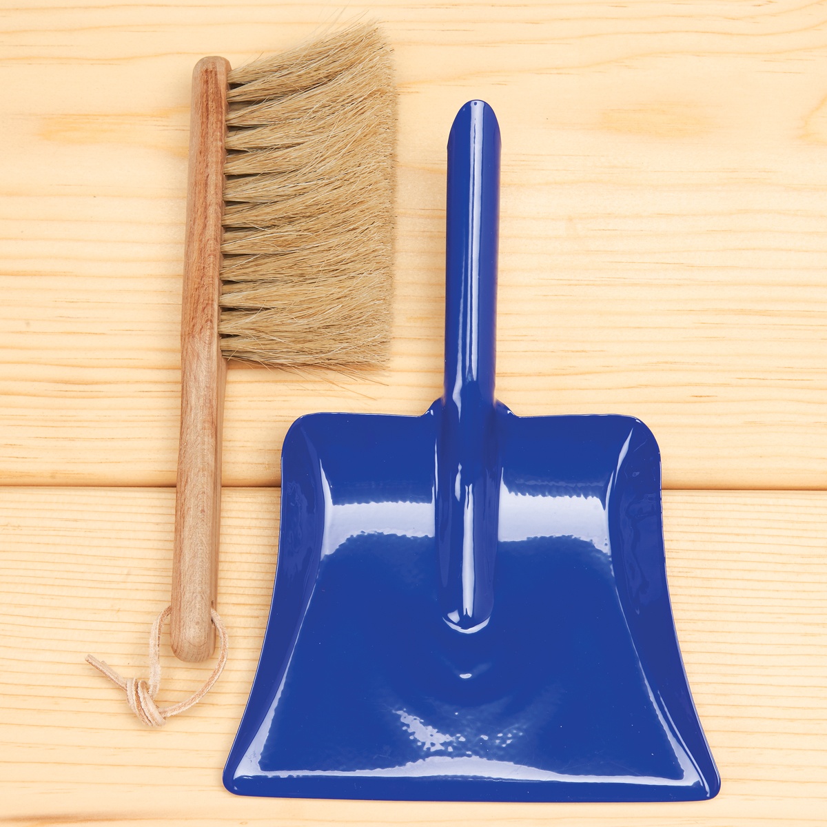 Traditional Sweeping Set For Small Hands